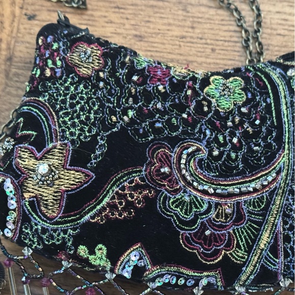 VTG Mary Frances Rhinestone Beaded EMBROIDERED Evening Bag with Tassels- VIDEO